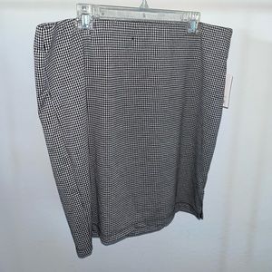 Black and White Plaid Skirt! (New with tags)